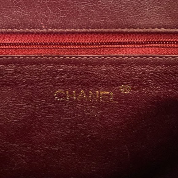 Chanel Quilted Dark Brown Leather Shoulder Bag Preowned CC Logo Authentic - Picture 8 of 16